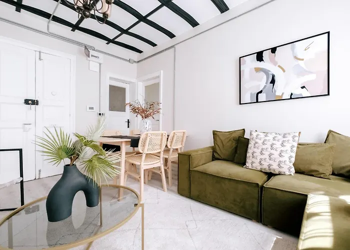 Renovated Modern Flat In Istiklal Avenue *