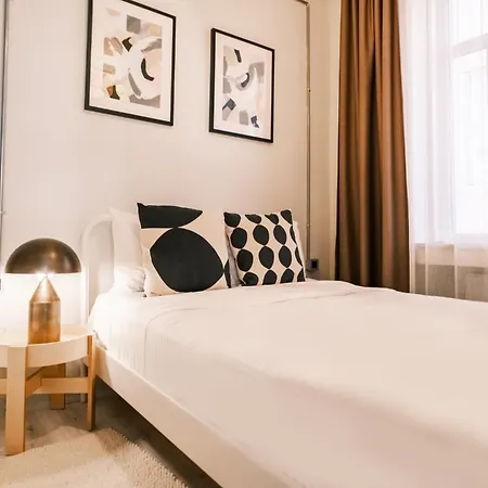 Renovated Modern Flat In Istiklal Avenue