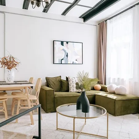 Apartment Renovated Modern Flat In Istiklal Avenue