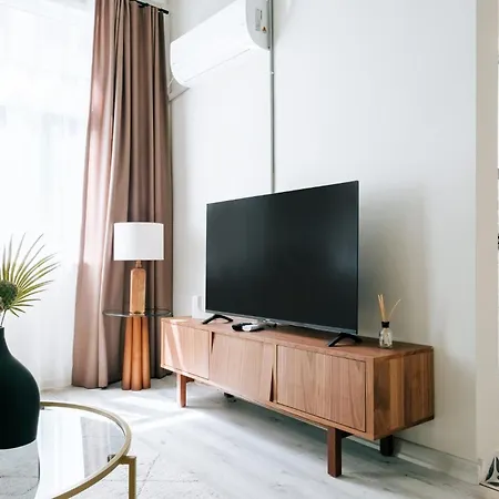Apartment Renovated Modern Flat In Istiklal Avenue *